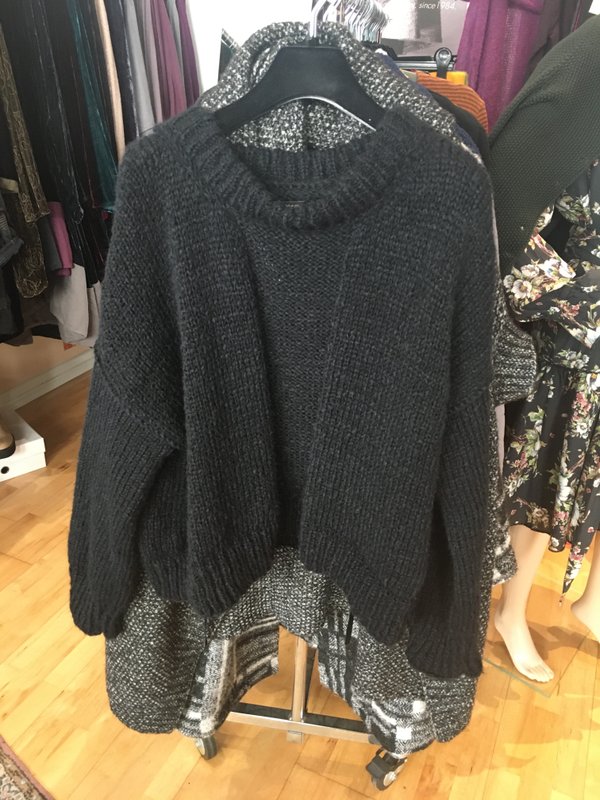 Handgestrickter Kuschelpullover von Esmeralda