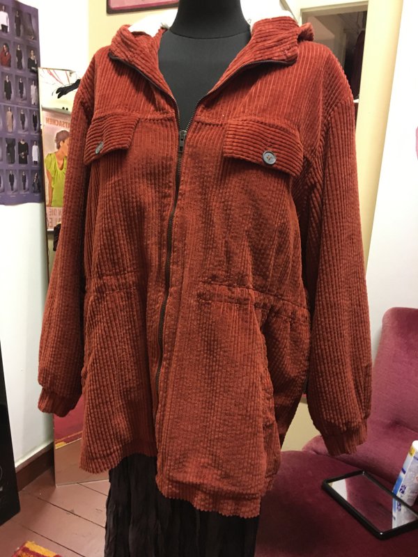 Cord Jacke mit warmen Teddyfutter aus Baumwolle