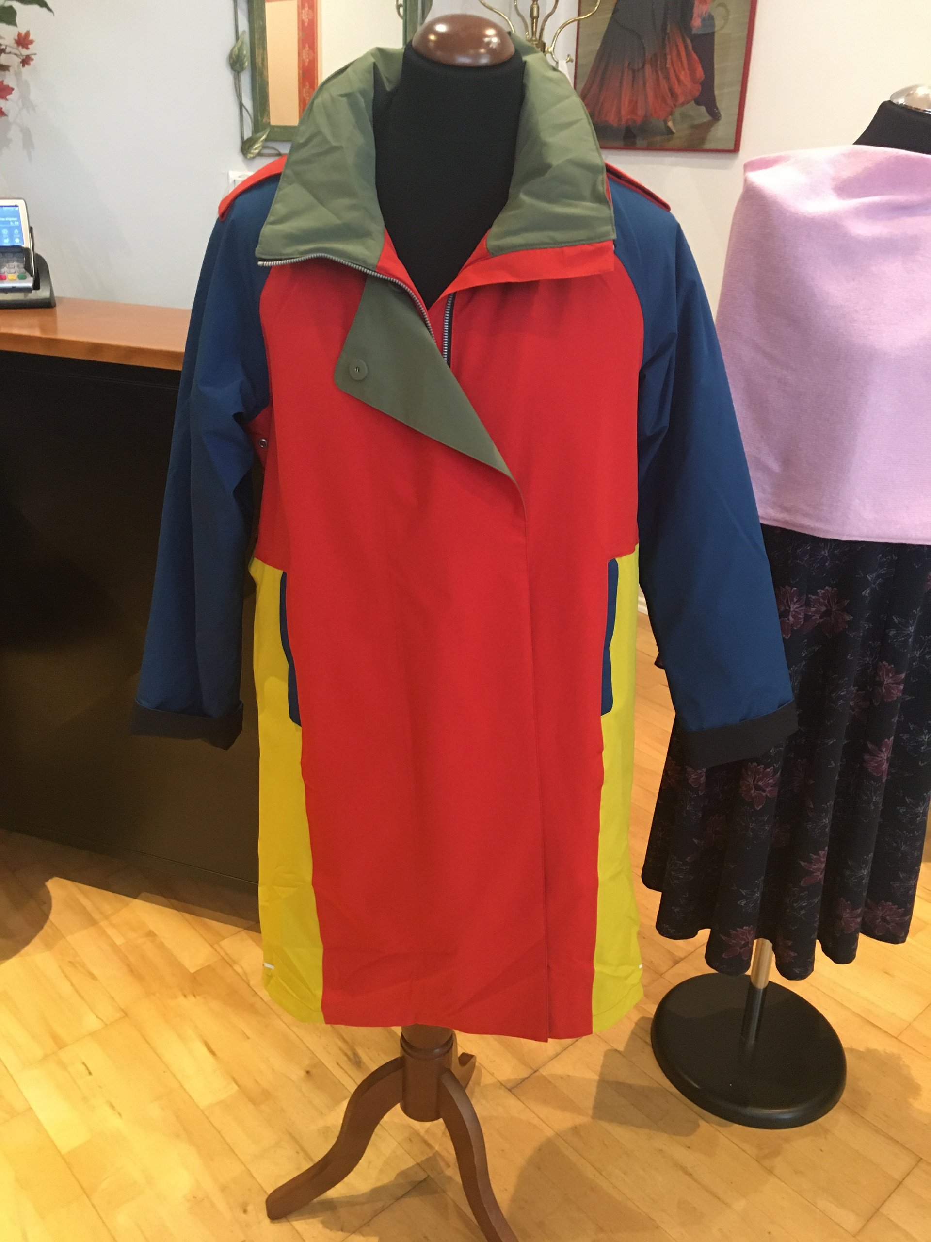 Blaest Regenmantel gefüttert